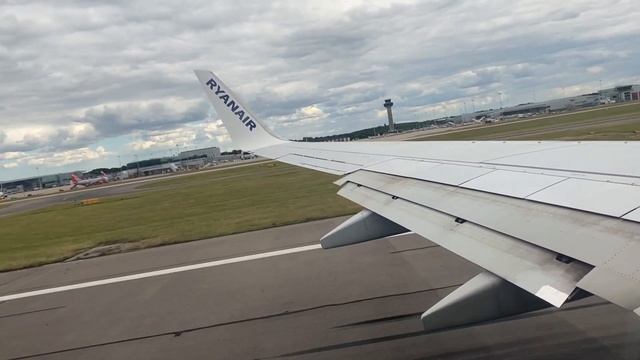 TRIPREPORT | Ryanair (ECONOMY) | Boeing 737- 800 | London (STN) - Luxembourg