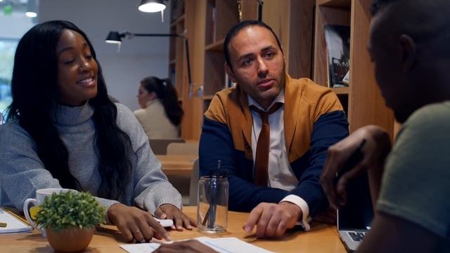 10 признаков того, что ты ему нравишься | Умный подход смотреть онлайн