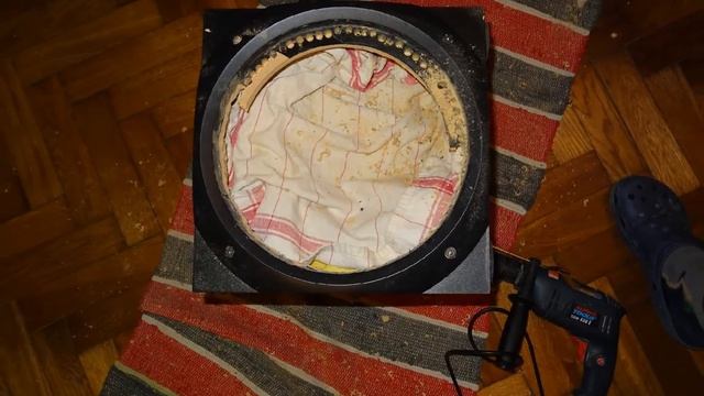 Logitech Z5500 upgrade! Audiobahn AW1200N 800W RMS! смотреть онлайн