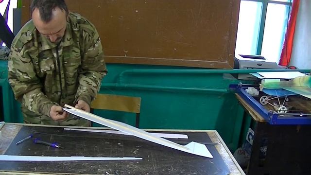 Кордовая авиамодель Extra 300LXTiled слойка 2 часть из 5. смотреть онлайн