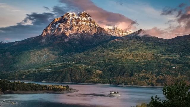 Ненароком подслушав невестку, свекровь метко ответила нахалке.... смотреть онлайн