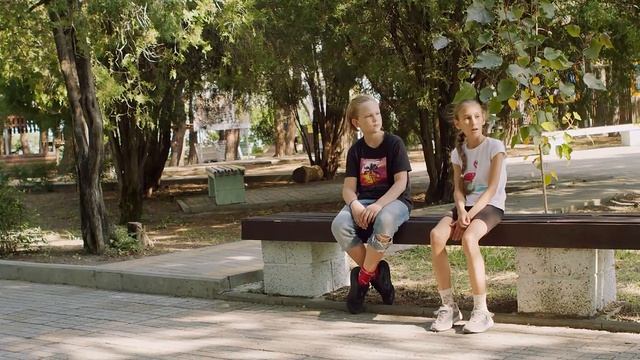 Полдня в лагере смотреть онлайн