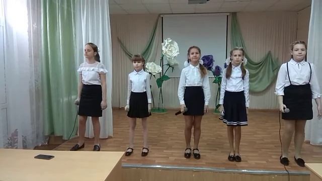 Песня "Дорога добра" средний вокальный ансамбль МБОУ СШ 15 города Камышина Волгоградской области смотреть онлайн