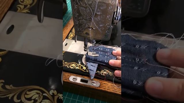 24 layers of fabric: Brother XL2600, Pfaff Ambition, Singer 128 (hand crank) смотреть онлайн