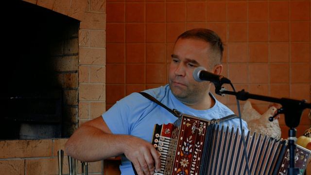 Музыкальный подкаст с Андреем Адушкиным. Песня - Уральская рябинушка смотреть онлайн