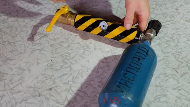 ЭКСПЕРИМЕНТ МОЖНО ЛИ ПРОБИТЬ СКОВОРОДКУ ГВОЗДЕМ из ПНЕВМАТИЧЕСКОЙ ПУШКИ смотреть онлайн