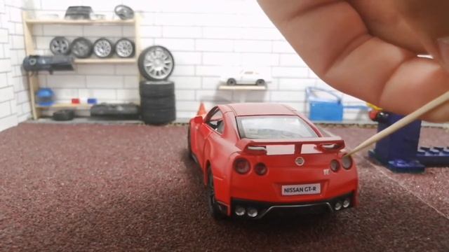 Обзор на модель NISSAN GTR R35 1:32