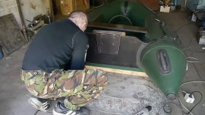 Как закрепить излучатель эхолота на лодке
