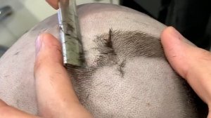 НАЛЫСО ОПАСНОЙ БРИТВОЙ