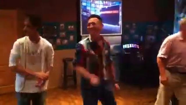 Просто Подари в исполнении Андрея Краснобаева смотреть онлайн