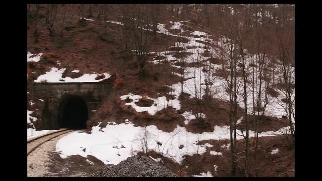 Из Черногории в Сербию на поезде Бар-Белград смотреть онлайн