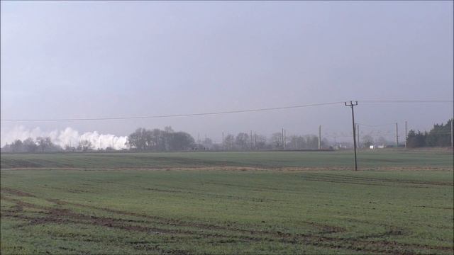 Black 5 44871 steams through Bedfordshire on "The White Rose" - 24/02/2024 смотреть онлайн