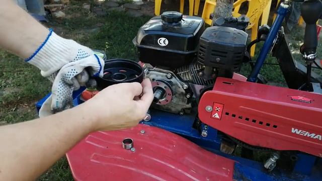Автоматическое сцепление на минитрактор. Что внутри? смотреть онлайн
