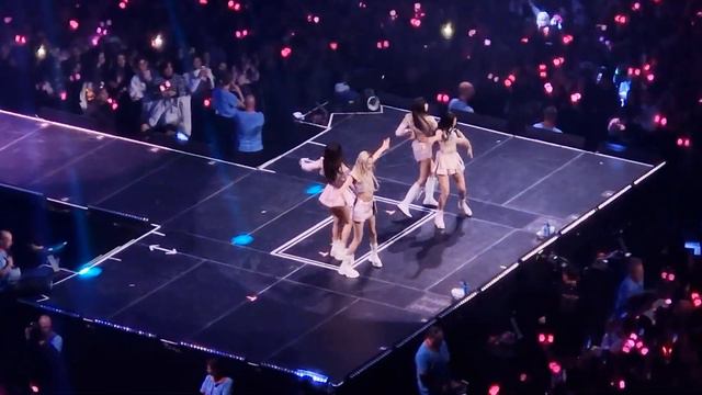 221222 BLACKPINK - Lovesick Girls @ BORN PINK WORLD TOUR IN AMSTERDAM [FANCAM]