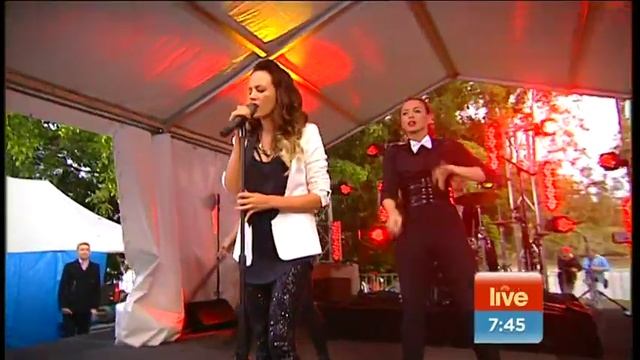 Samantha Jade - Firestarter On Sunrise (28.06.2013)