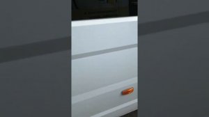 газель некст цельнометалл.  выпирает боковая дверь,  плотно не закрывается дверь отъездная  боковая