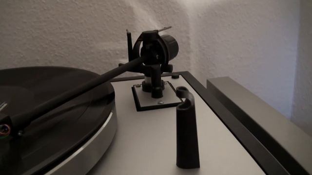 Thorens TD 166 MK II ( Schwabbel(tesT) with Pioneer A 878 , Denon DL 110 смотреть онлайн
