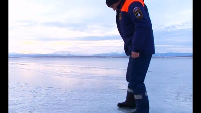 В Хакасии готовятся к зимнему сезону на водоемах смотреть онлайн