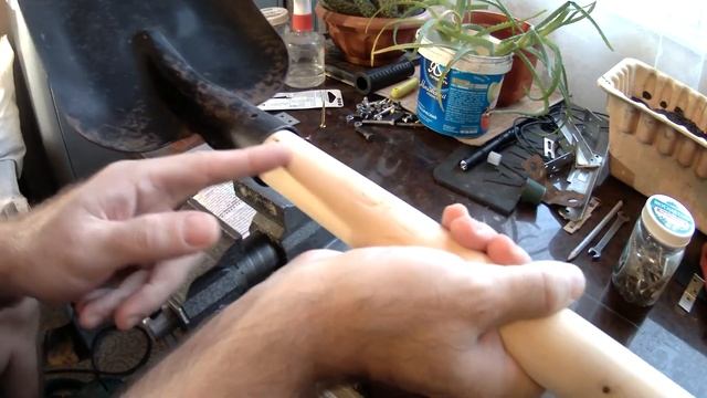 Монтаж черенка лопаты. Как правильно насадить лопату на черенок. смотреть онлайн