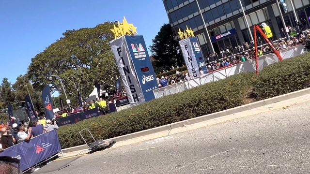 Luigi Navarro Finishing LA Marathon March 2022 смотреть онлайн