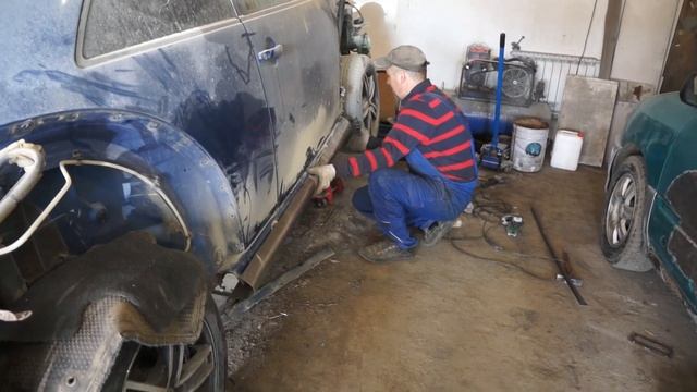 Volkswagen New Beetle Замена порогов и окрас смотреть онлайн