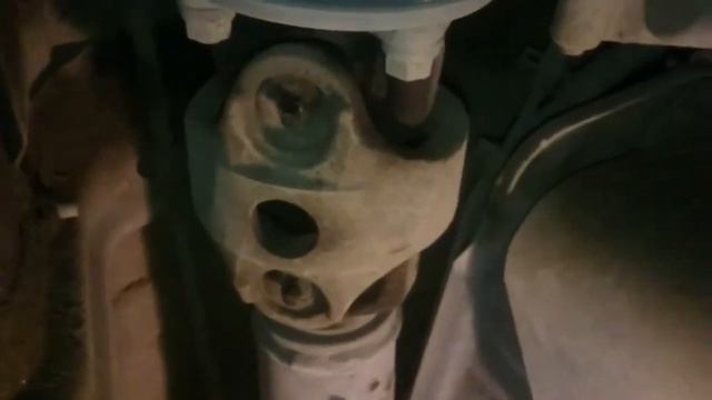 Смазка крестовин и карданного вала на Toyota Hilux Surf KZN185/1KZ-TE смотреть онлайн