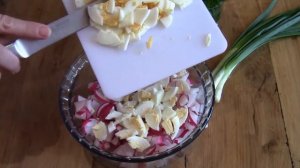 Салат с редисом и яйцом, просто, полезно и вкусно!!!