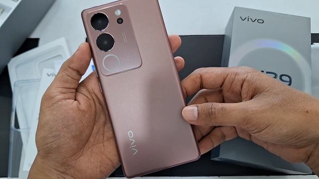 VIVO TERBARU!!! VIVO V29 5G WARNA MERAH MARON SUPER MEWAH RAKAN, WARNA TERBAIK ? смотреть онлайн