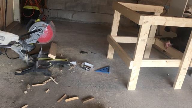 DIY Simple Miter Saw Table/Station// Easy For Beginner смотреть онлайн