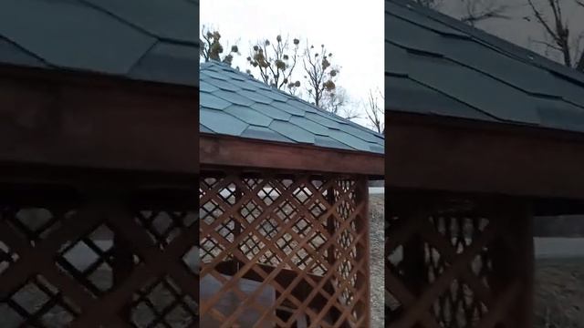 Беседка шестигранная вместимостью 10-12 человек