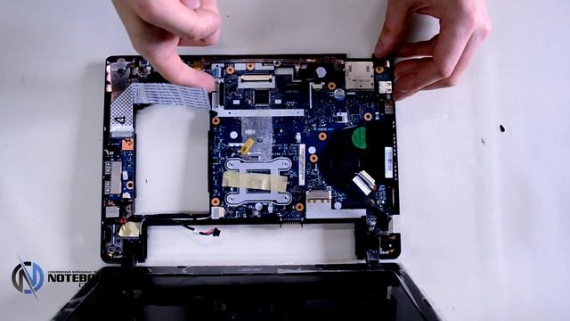 Acer Aspire V5-171 - Disassembly and cleaning смотреть онлайн