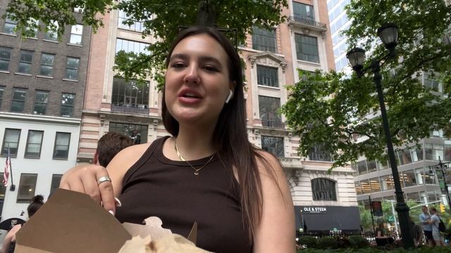 NYC VLOG #2: Сохо, Брайант Парк, распаковка AirPods Max и много много болтаю