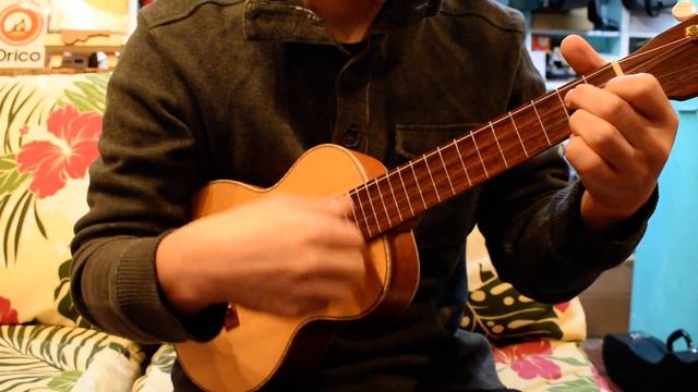 USED/Yokoyama Guitars YU-08 Concert@ukuleleshoptantan смотреть онлайн