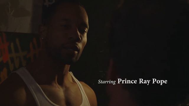 In The Bathroom Trailor смотреть онлайн