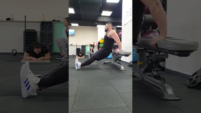 отжимание от скамьи на трицепс смотреть онлайн