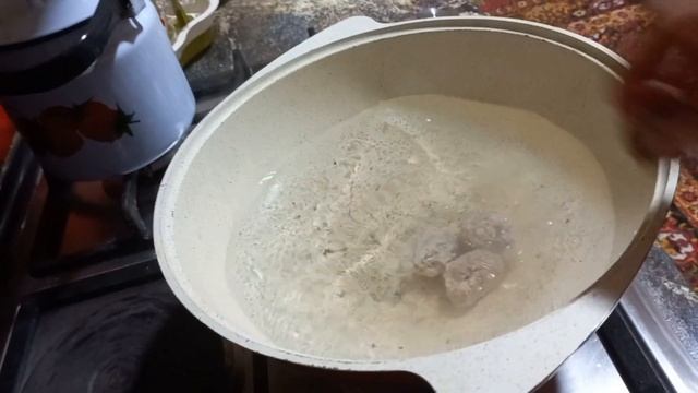 Parxezbop Mazzali Teftel Shòrva . Диетический суп с фрикадельками