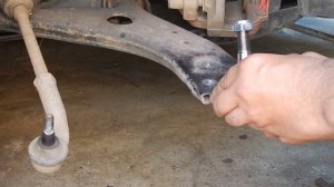 Форд Фокус 2. Замена шаровой опоры и сборка подвески.