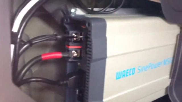 Onduleur Waeco SinePower MSI 23121