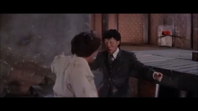 Одна из лучших боевых сцен с Джеки чаном.(Пьянный мастер 2.Финальная сцена.) смотреть онлайн