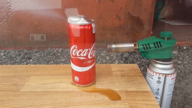 ГАЗОВАЯ ГОРЕЛКА VS COCA COLA & PEPSI & СПИЧКИ & БАТАРЕЙКА & ПРОБКА смотреть онлайн