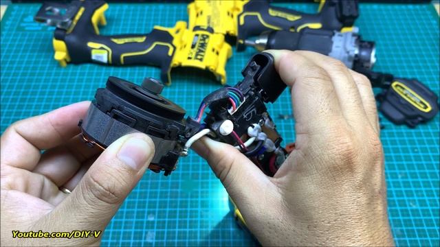 Internal Structure Drill DEWALT DCD 805 || DEWALT DCD 805 Brushless Cordless Drill XR 20V MAX