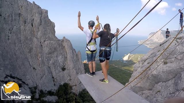 Миша Ilias-kay Rope jumping with Skyline x-team in Crimea смотреть онлайн