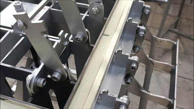 Перевіряємо на сумісність дві однаковие прес форми для вуликів ППУ, зроблених у різний час смотреть онлайн