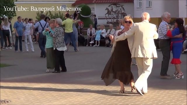 КРАСИВЫЕ ТАНЦЫ НА УЛИЦЕ ГОРОДА! смотреть онлайн