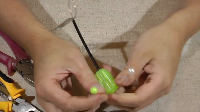 Простой и удобный сигнализатор поклёвки для донки своими руками.