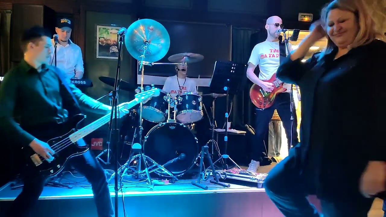 The Look   Patrik Pub