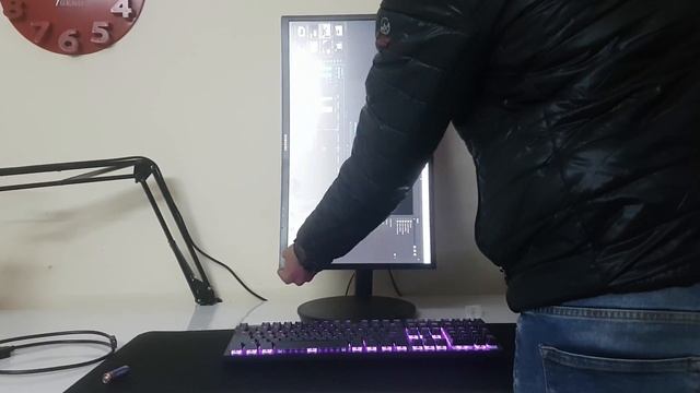 SAMSUNG CFG70 "Curved Gaming Monitor" - BUDGET! India смотреть онлайн