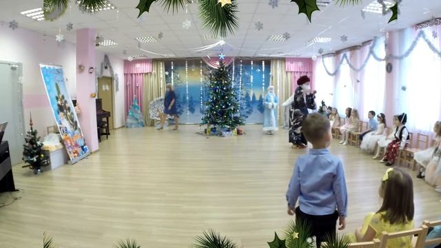 Новогодний утренник в детском саду № 11 смотреть онлайн