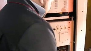 Малая ёмкость АКБ,электровоз 3эс5к, параллелим батарею.