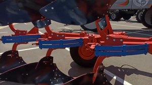 Супертрактор МТЗ Беларус 1523.4. 75 лет Минскому тракторному заводу. SuperTractor MTZ Belarus 1523.